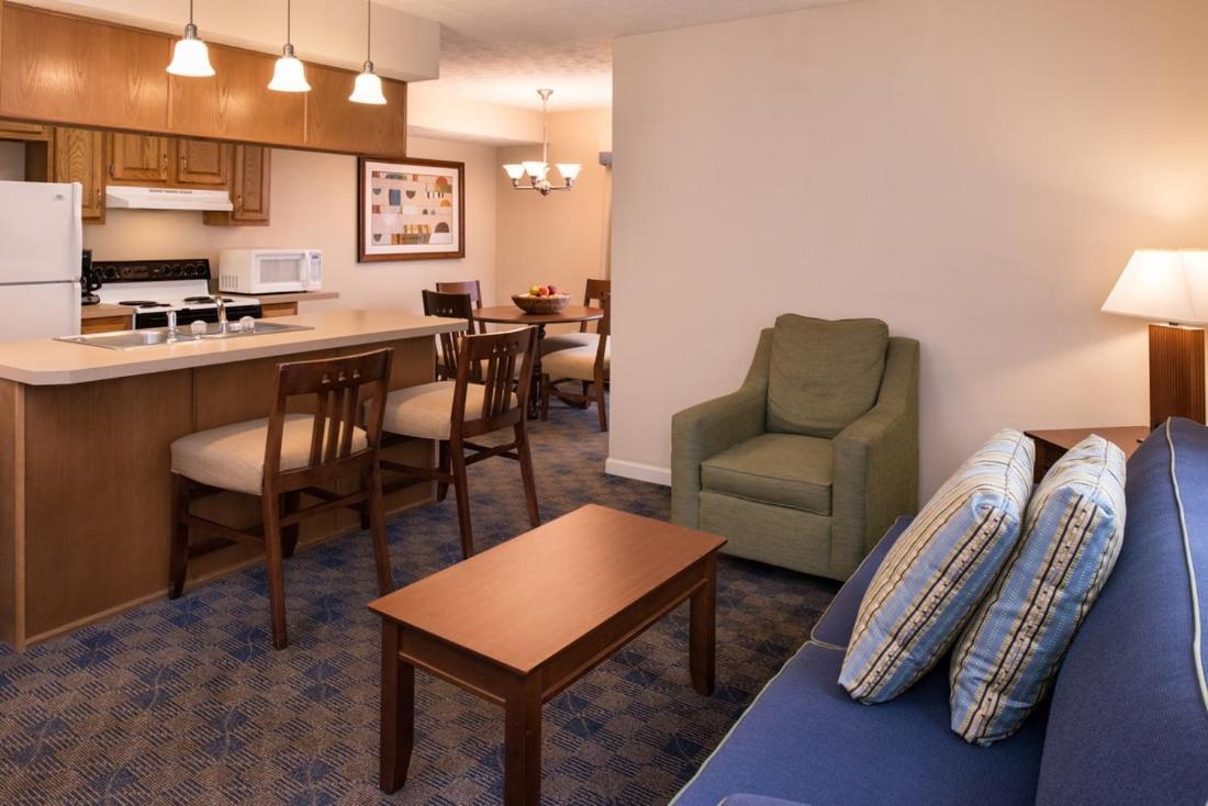 Charwood Suites コロンバス エクステリア 写真