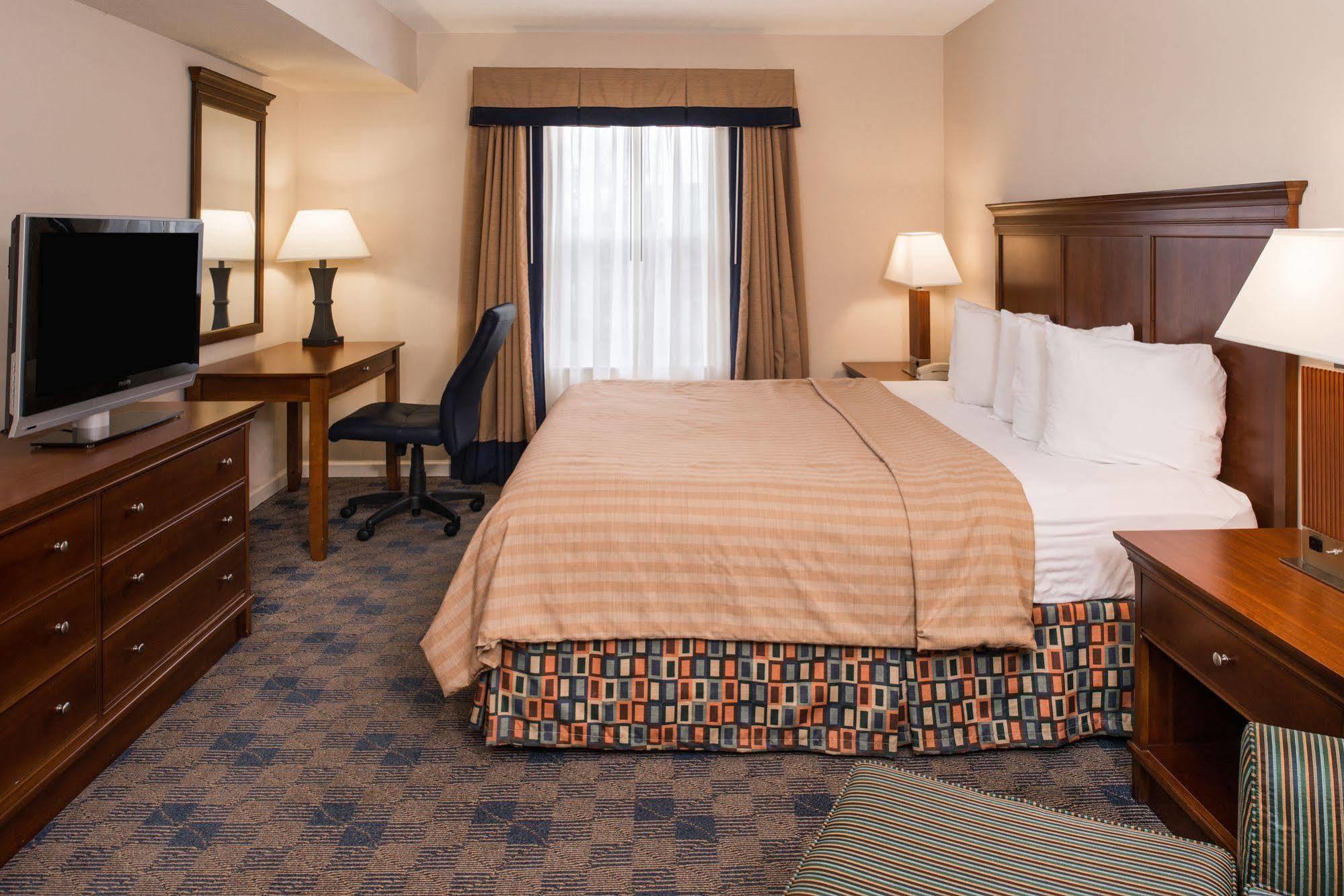 Charwood Suites コロンバス エクステリア 写真